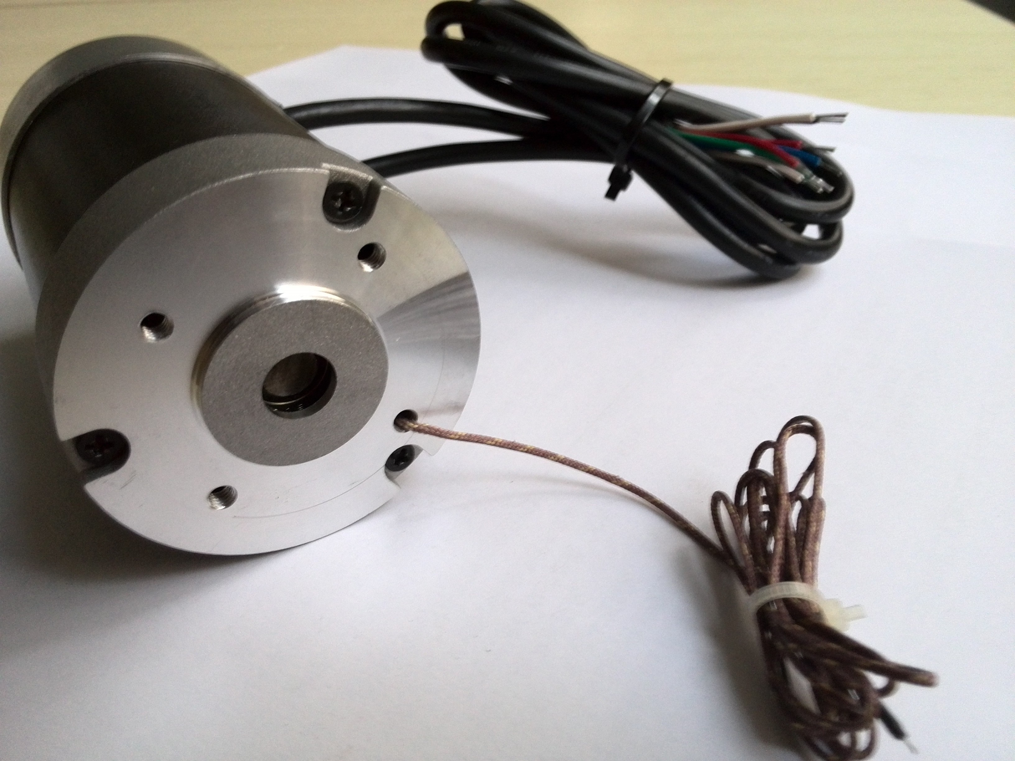 57mm Dia Brushless Direct Current Motor Low Noise Hall Effect Angle 120