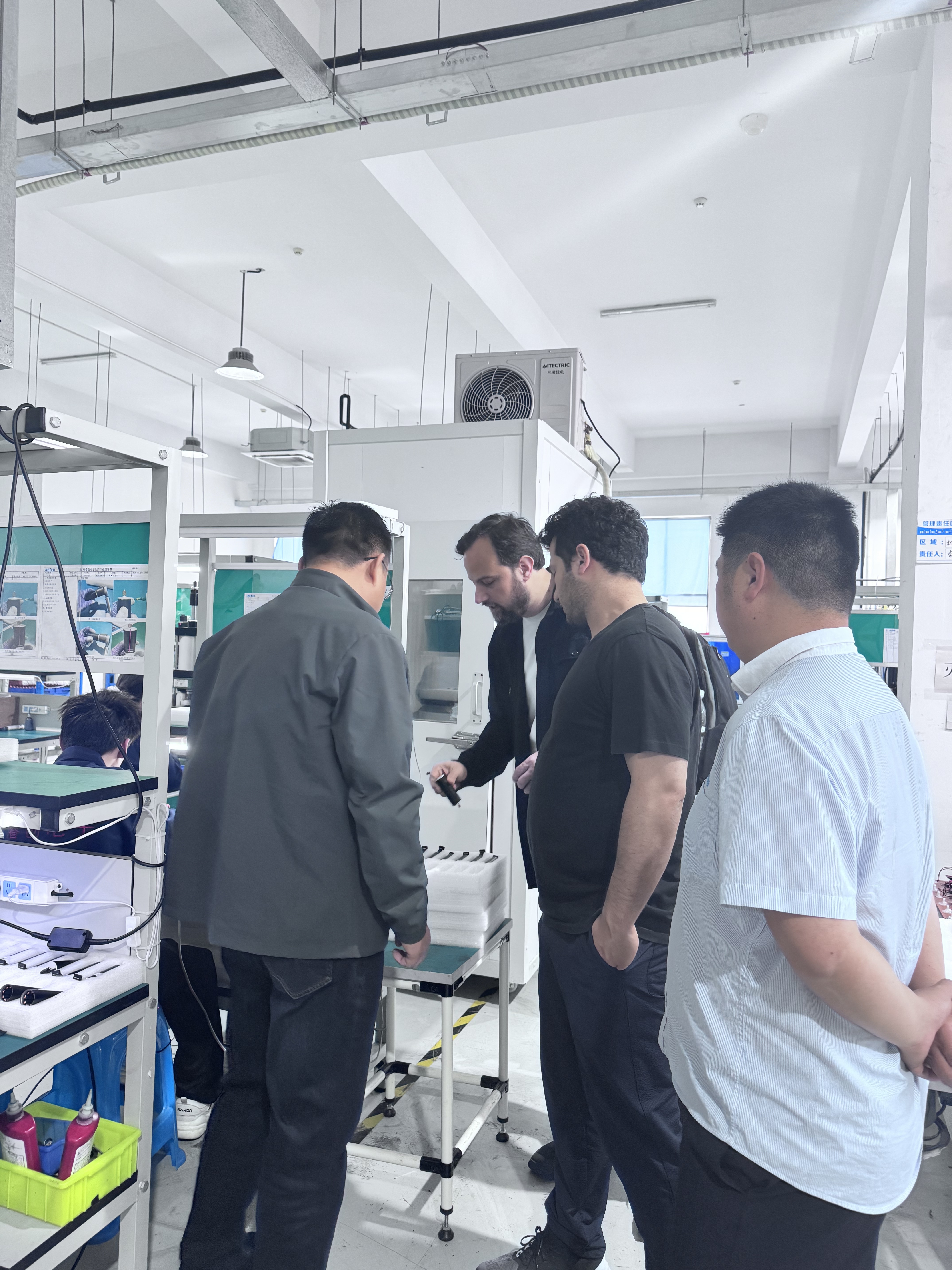 Latest company blogs about Turkish clients visited Jiangsu Retek Motion Co., Ltd. to discuss potential cooperation